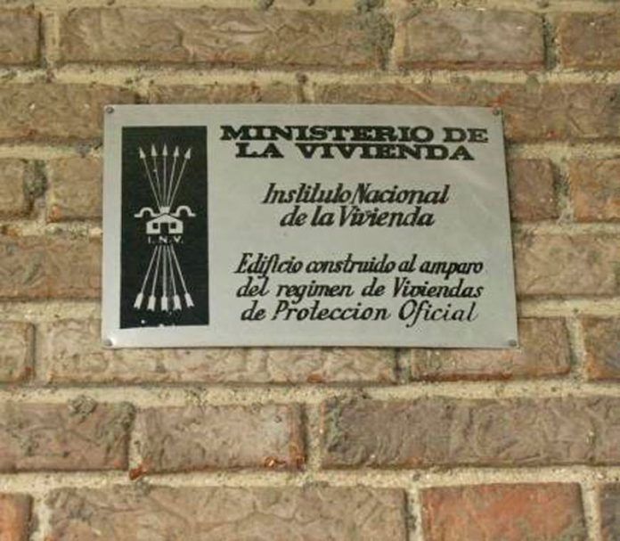plaques
