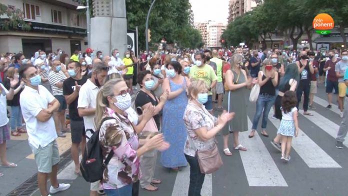concentració contra el nou confinament