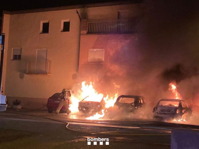 incendi-cotxes-aitona
