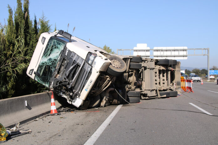 accident-camio-ap7