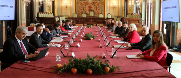 Comissió bilateral entre la Paeria i la Generalitat a l'edifici de l'Ajuntament
