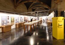L’IEI reivindica el valor emocional de les postals en l’era digital amb l’exposició ‘Espero una postal’