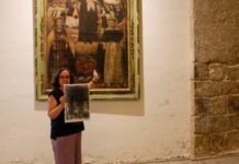 Una foto localitzada a l’Arxiu Nacional permet recuperar la imatge del retaule barroc desaparegut del Roser d’Organyà