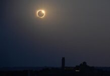 Lleida xifra en 12.500 els assistents als espais de l’eclipsi i en més de 2 MEUR l’impacte econòmic