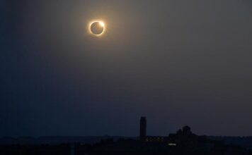 Lleida xifra en 12.500 els assistents als espais de l’eclipsi i en més de 2 MEUR l’impacte econòmic