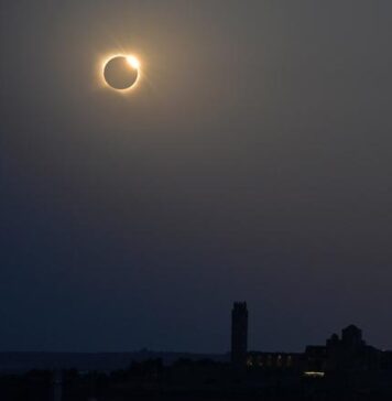 Lleida xifra en 12.500 els assistents als espais de l’eclipsi i en més de 2 MEUR l’impacte econòmic