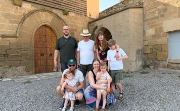 L’eclipsi omple els municipis del Baix Segre i els visitants aprofiten per fer turisme
