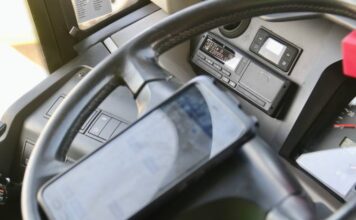 CCOO denuncia que una firma d’autocars de Guissona tenia un conductor circulant amb el tacògraf d’un mort