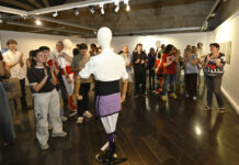 L’Espai iX de l’IEI acull una exposició que recorre més de tres segles de tradició bastonera a Lleida