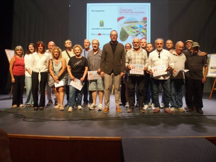 Foto de grup dels artistes premiats amb patrocinadors i autoritats (1)