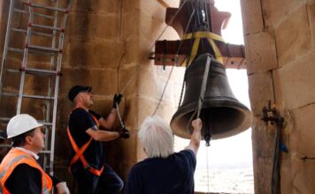 Una campana de Granyena de Segarra torna a sonar després de més de 80 anys en silenci per una esquerda