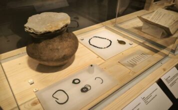 El Museu de la Noguera inaugura l’exposició “Viure la mort”, producció de la Xarxa de Museus de les Terres de Lleida i Aran que proposa un recorregut per la vivència de la mort al llarg del temps