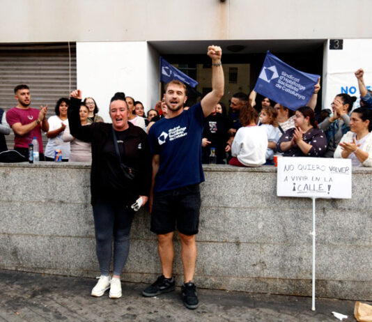 Ajornat el desnonament d’una veïna de Lleida que viu des de fa 22 anys en un pis de l’Agència de l’Habitatge