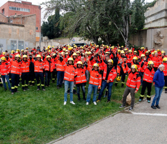 Suspenen el judici dels bombers voluntaris de Lleida contra la Generalitat